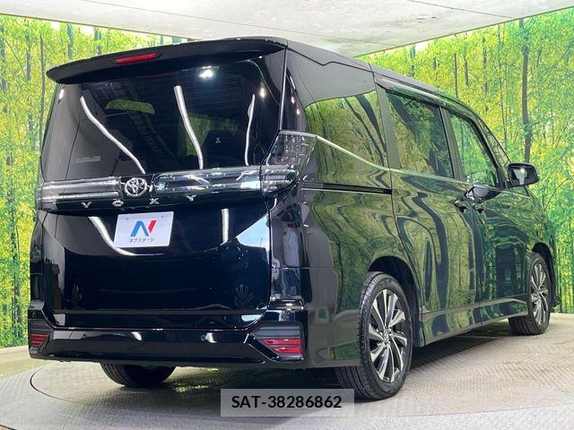 Toyota VOXY 2024-12 7252766-17