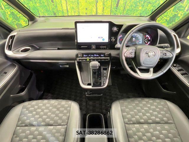 Toyota VOXY 2024-12 7252766-1