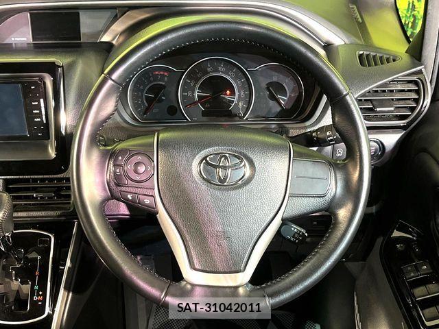 Toyota VOXY 2020-12 7252783-11