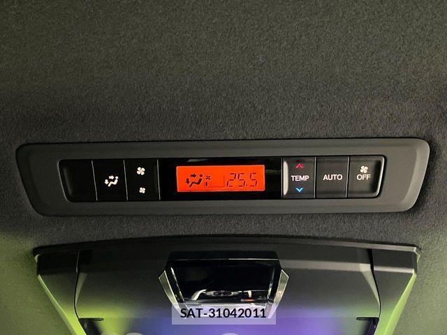 Toyota VOXY 2020-12 7252783-5