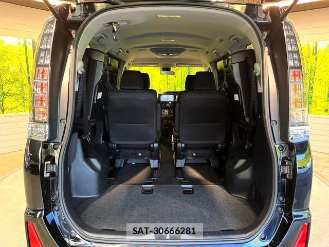 Toyota VOXY 2016-05 7252791-10