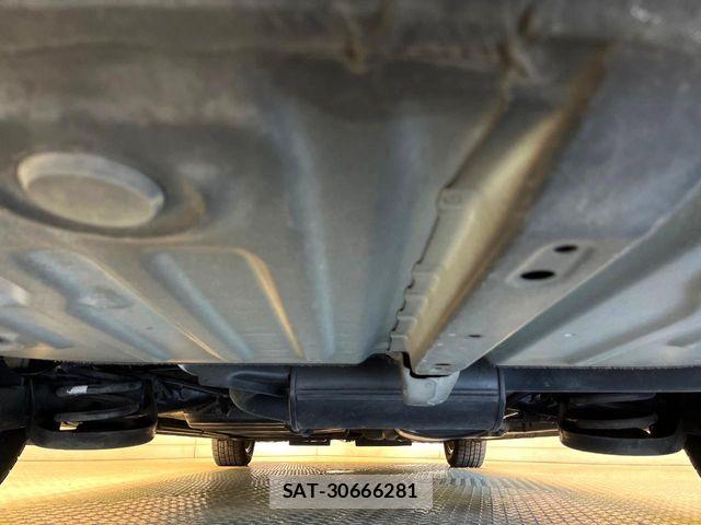 Toyota VOXY 2016-05 7252791-18