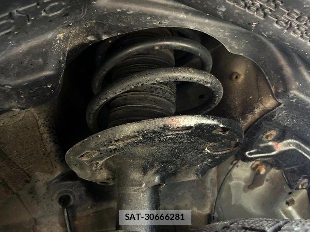 Toyota VOXY 2016-05 7252791-19