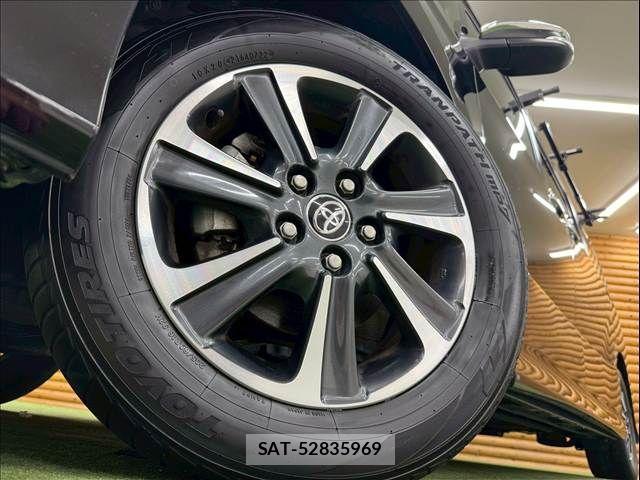 Toyota VOXY 2020-02 7252781-10