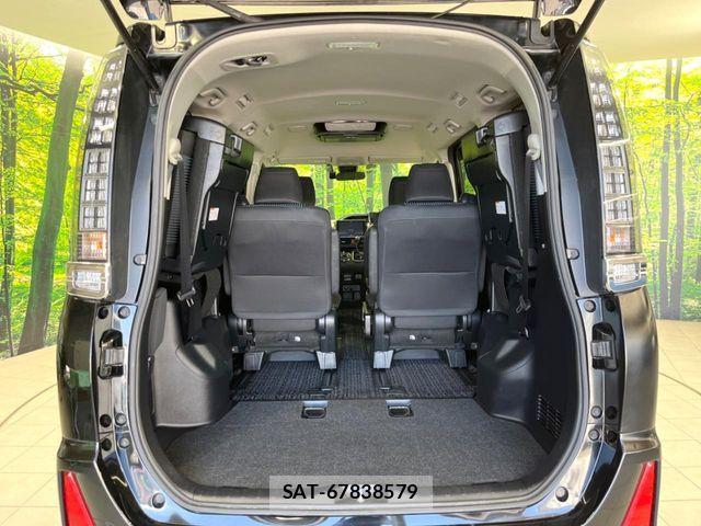 Toyota VOXY 2016-05 7252794-10