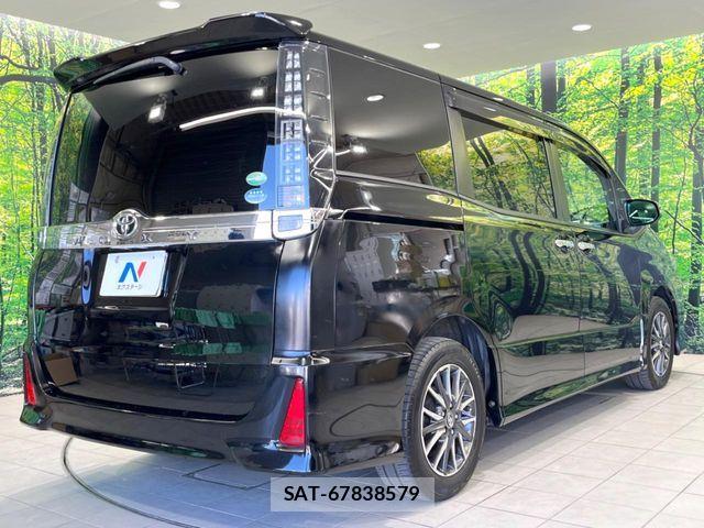 Toyota VOXY 2016-05 7252794-16