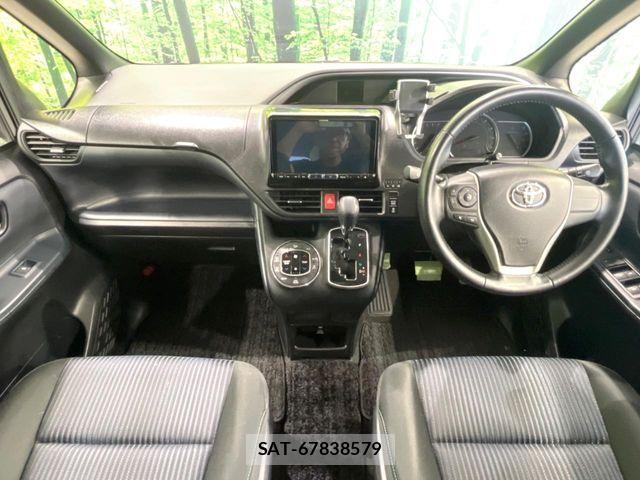 Toyota VOXY 2016-05 7252794-1