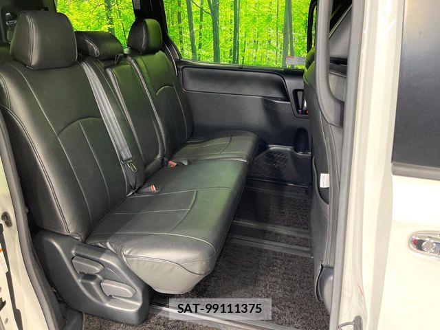 Toyota VOXY 2020-06 7252775-8