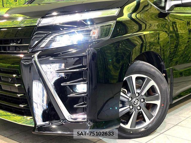 Toyota VOXY 2020-12 7271587-12