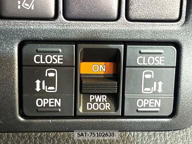 Toyota VOXY 2020-12 7271587-5