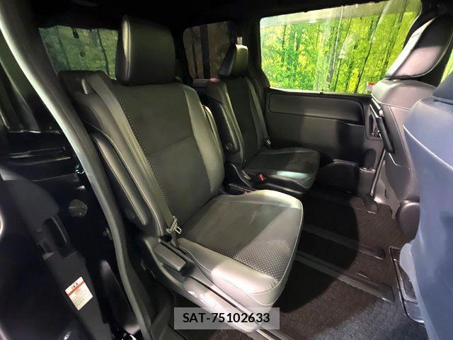 Toyota VOXY 2020-12 7271587-8