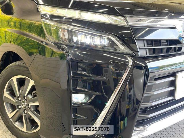 Toyota VOXY 2018-07 7273245-12