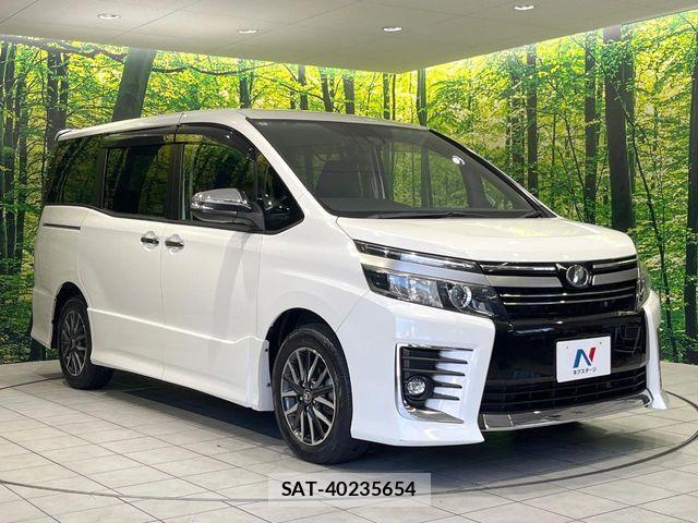 Toyota VOXY 2016-11 7271607-16