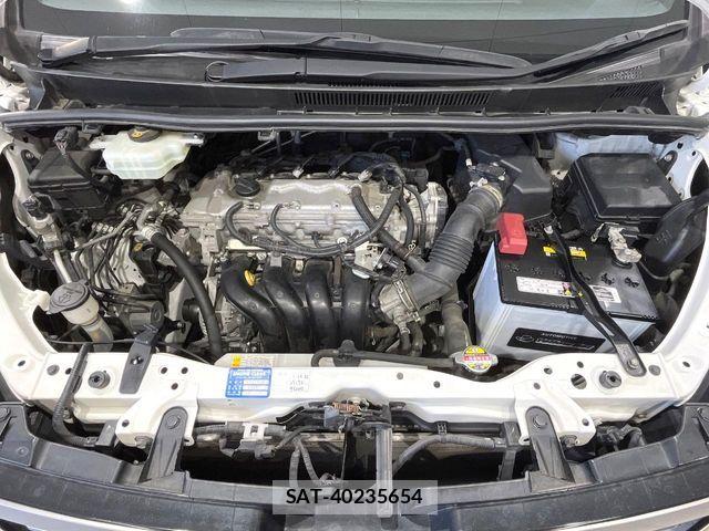 Toyota VOXY 2016-11 7271607-18