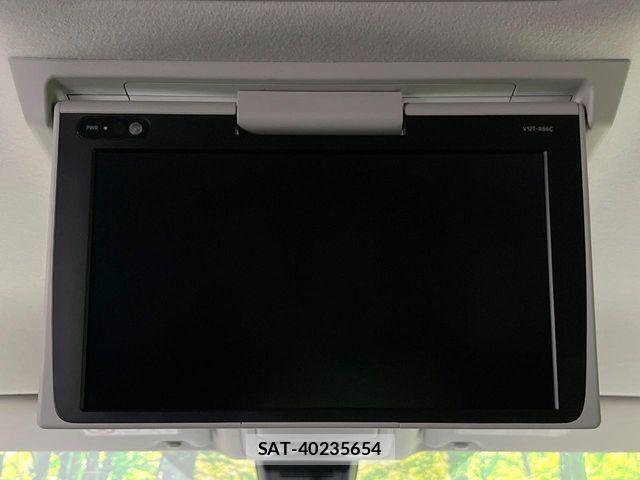 Toyota VOXY 2016-11 7271607-4