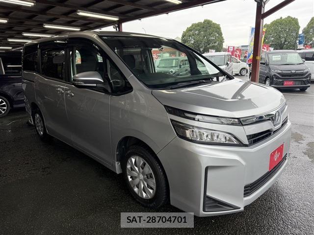 Toyota VOXY 2019-05 7272642-2