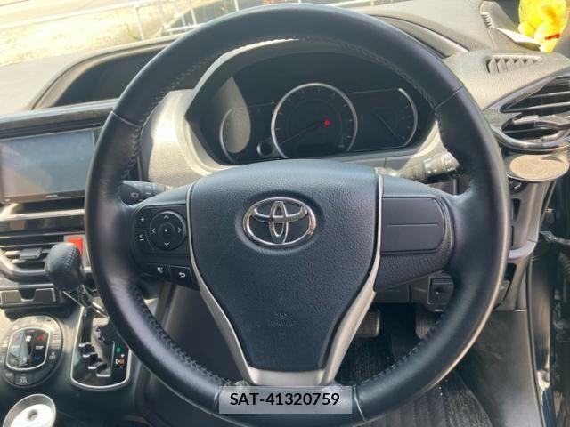 Toyota VOXY 2015-03 7273244-13