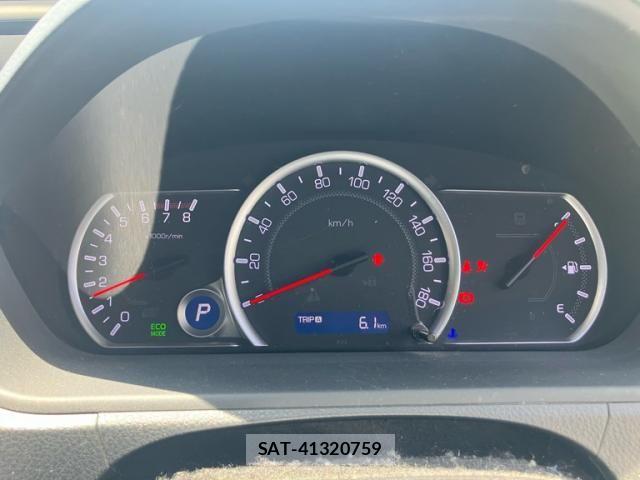 Toyota VOXY 2015-03 7273244-15