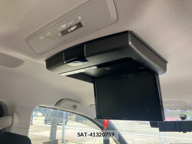 Toyota VOXY 2015-03 7273244-22