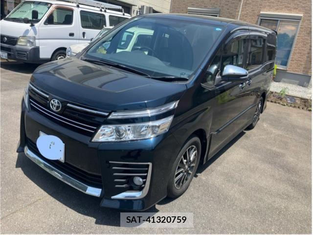 Toyota VOXY 2015-03 7273244-3