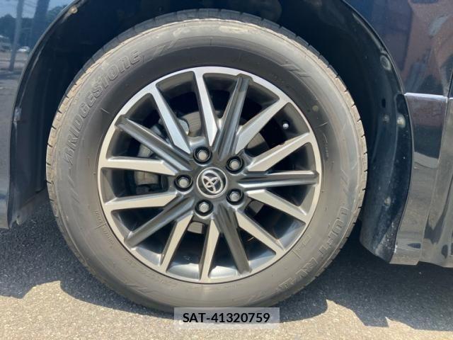 Toyota VOXY 2015-03 7273244-5