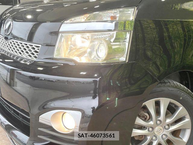 Toyota VOXY 2013-06 7273246-12