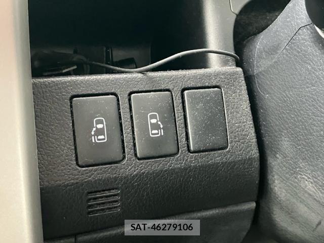 Toyota VOXY 2011-09 7273248-18