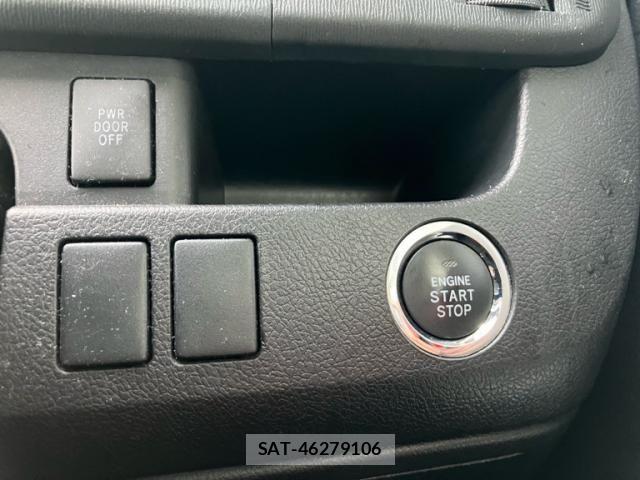 Toyota VOXY 2011-09 7273248-19