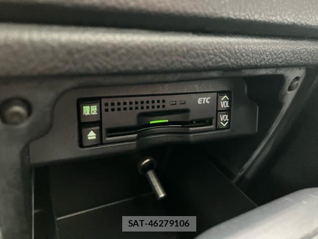 Toyota VOXY 2011-09 7273248-20