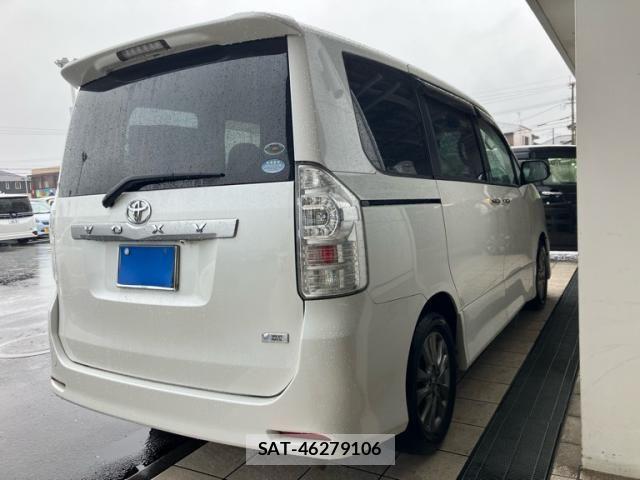 Toyota VOXY 2011-09 7273248-3