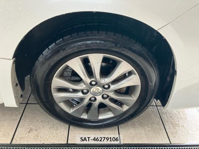 Toyota VOXY 2011-09 7273248-5