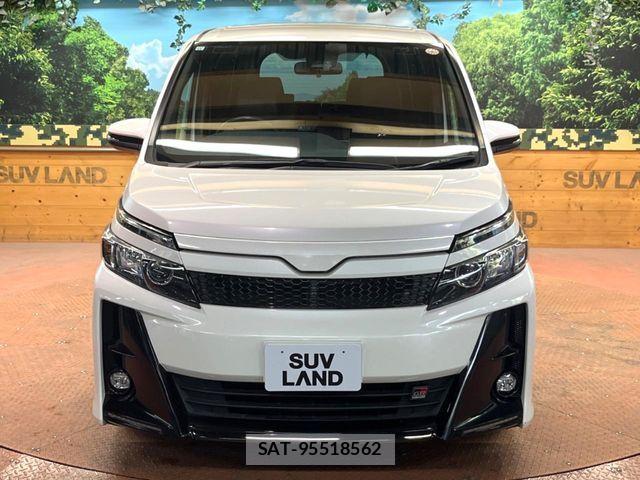 Toyota VOXY 2017-11 7271600-15
