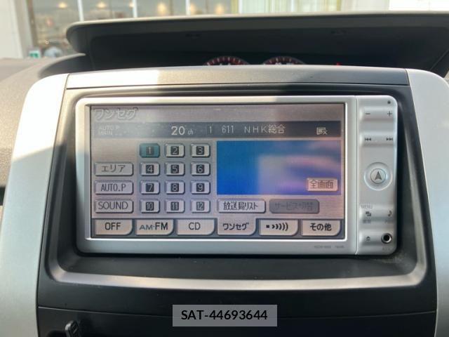 Toyota VOXY 2010-10 7273247-21