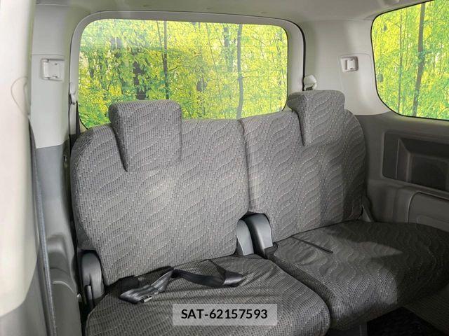 Toyota VOXY 2008-07 7272326-9