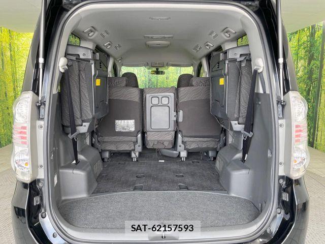 Toyota VOXY 2008-07 7272326-10