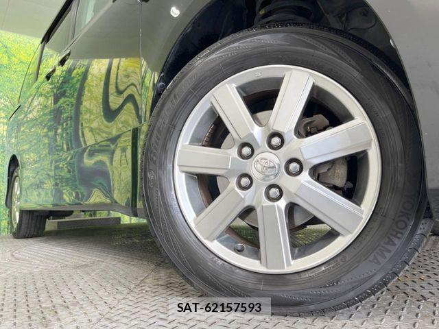 Toyota VOXY 2008-07 7272326-13