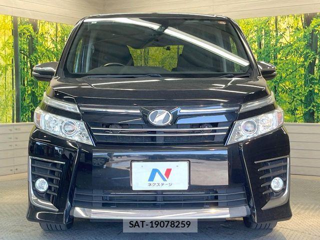 Toyota VOXY 2016-02 7271608-14
