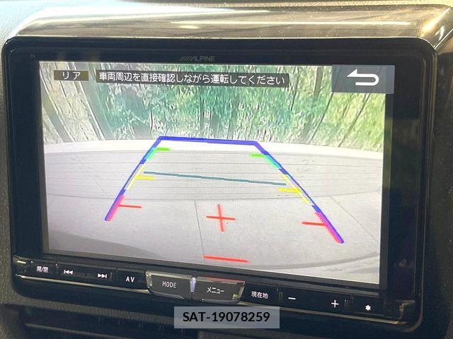 Toyota VOXY 2016-02 7271608-3