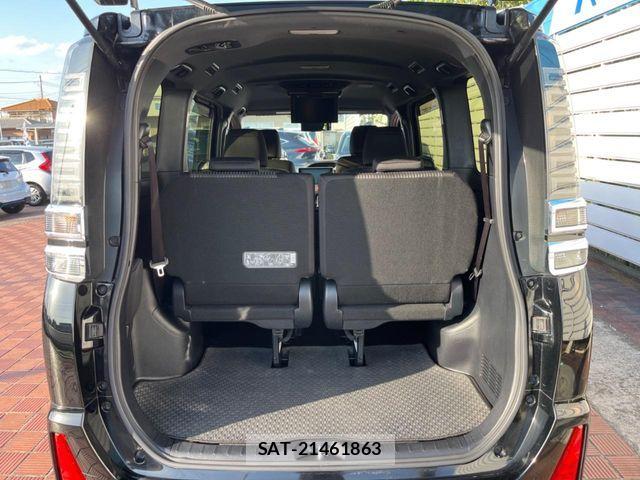 Toyota VOXY 2017-12 7271597-10