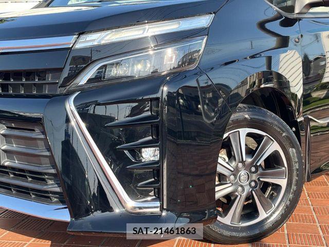 Toyota VOXY 2017-12 7271597-11