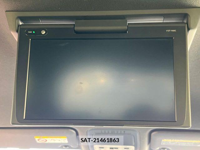 Toyota VOXY 2017-12 7271597-4