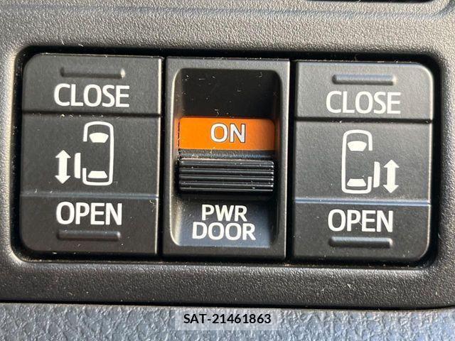 Toyota VOXY 2017-12 7271597-6
