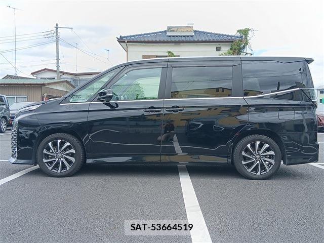 Toyota VOXY 2022-08 7272662-10