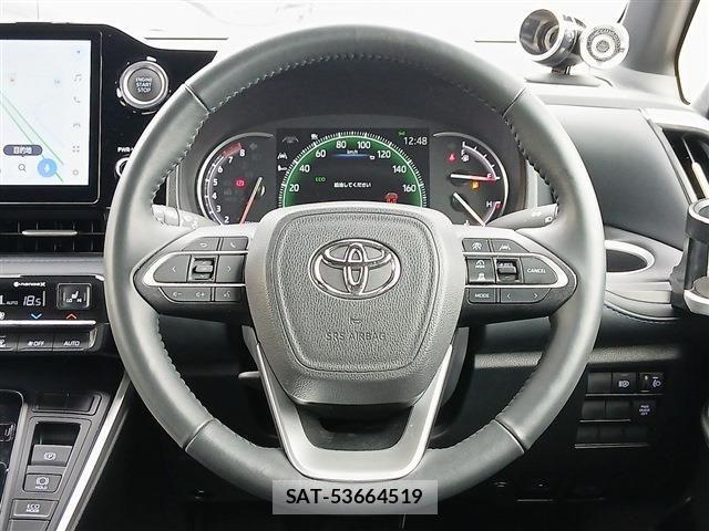 Toyota VOXY 2022-08 7272662-19