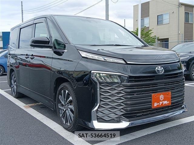 Toyota VOXY 2022-08 7272662-21