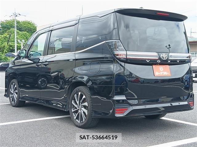 Toyota VOXY 2022-08 7272662-23