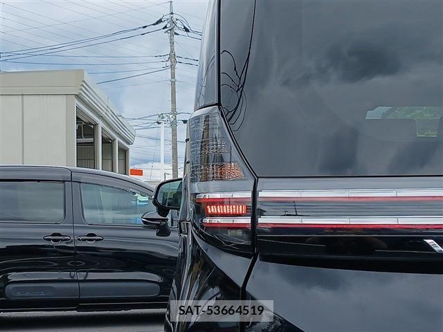 Toyota VOXY 2022-08 7272662-28
