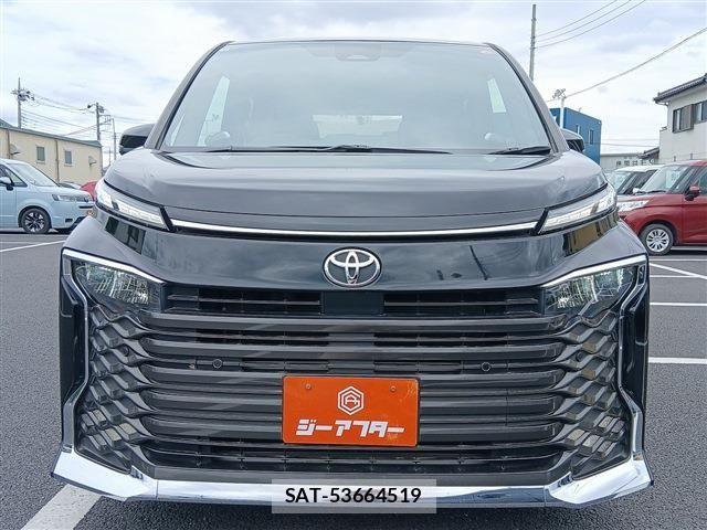 Toyota VOXY 2022-08 7272662-7