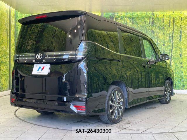Toyota VOXY 2022-09 7273243-17
