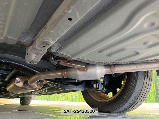 Toyota VOXY 2022-09 7273243-19